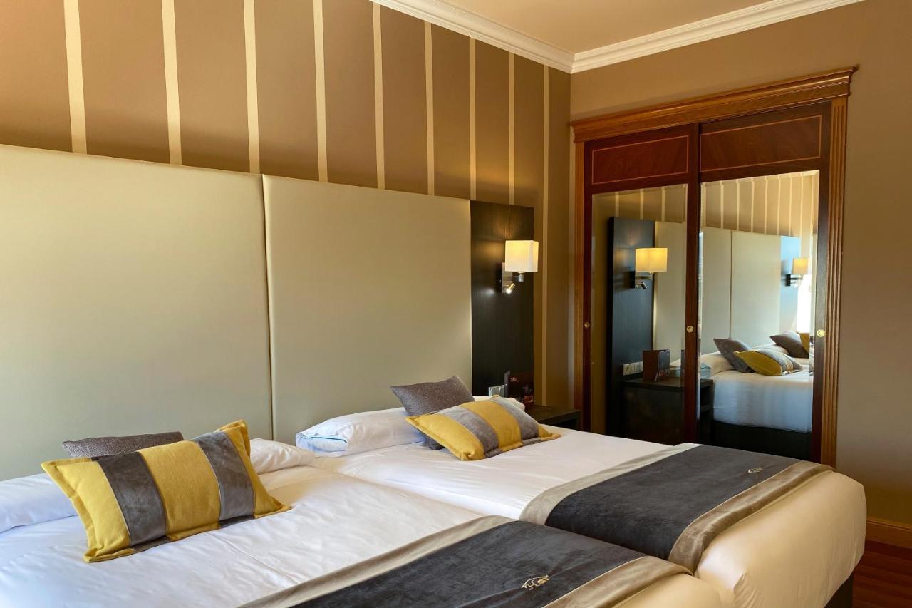 Hotel Armine Basauri Bagian luar foto