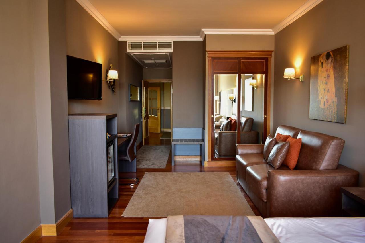 Hotel Armine Basauri Bagian luar foto